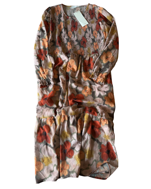 Vist Large View of Product Image Which is Gently used short dress L-12/14