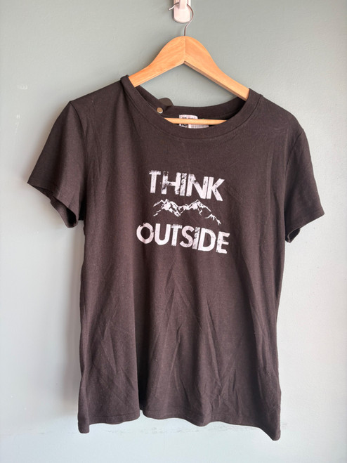 Vist Large View of Product Image Which is Used Unbranded T-Shirt S-4/6
