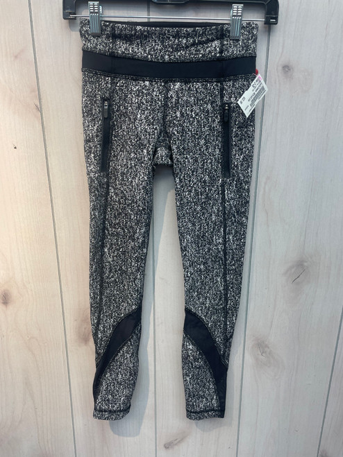 Vist Large View of Product Image Which is Used Lululemon Athletica Active Leggings 2-26