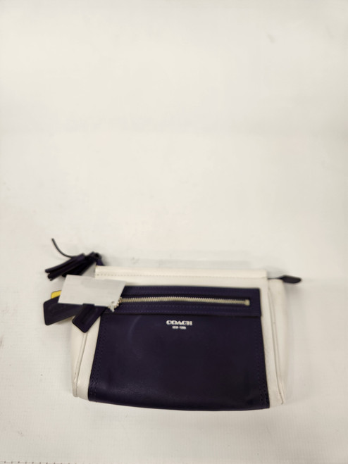 Vist Large View of Product Image Which is Used Coach Leather Wallet