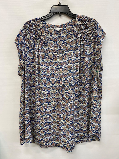 Vist Large View of Product Image Which is Used DR2 Short Sleeve Top 3X-22