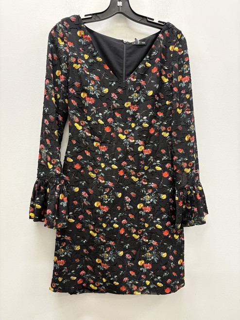 Vist Large View of Product Image Which is Used Club Monaco Short Dress B S-4/6