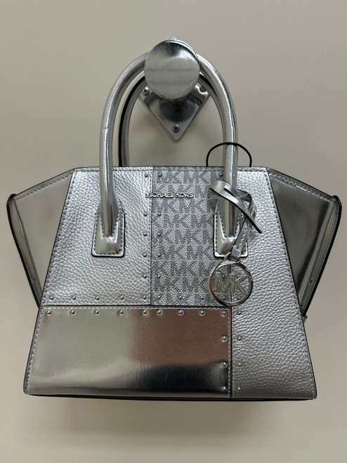 Vist Large View of Product Image Which is Used Michael Michael Kors Xlarge Leather Handbag