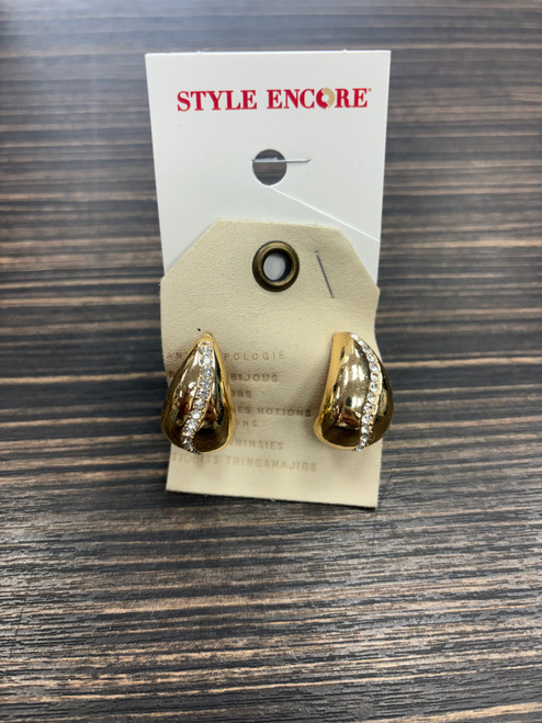 Vist Large View of Product Image Which is Used Anthropologie Earrings