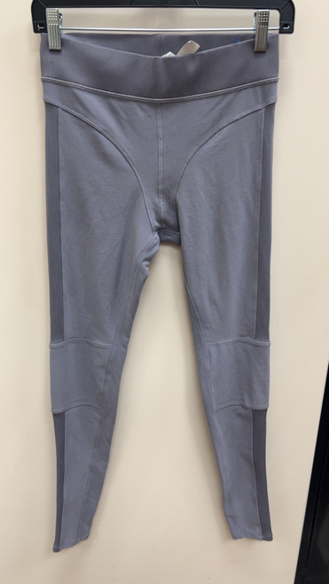 Vist Large View of Product Image Which is Used Alo Yoga Active Leggings S 4-6/27-28