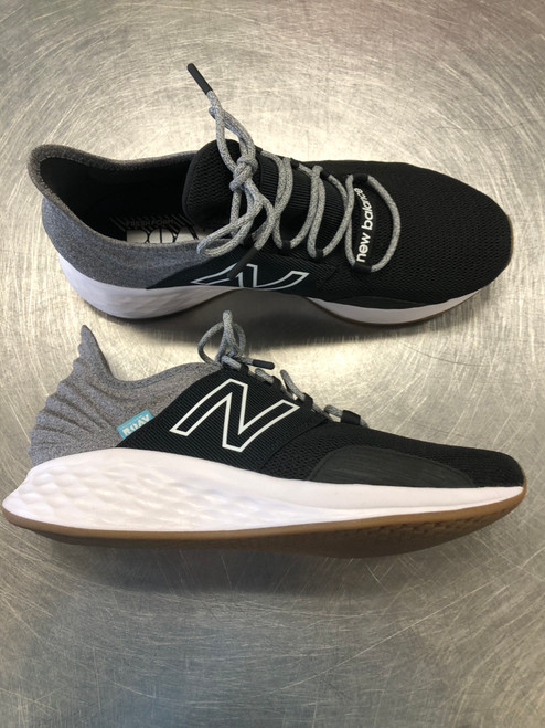 Vist Large View of Product Image Which is Used New Balance Performance Shoes 10.5