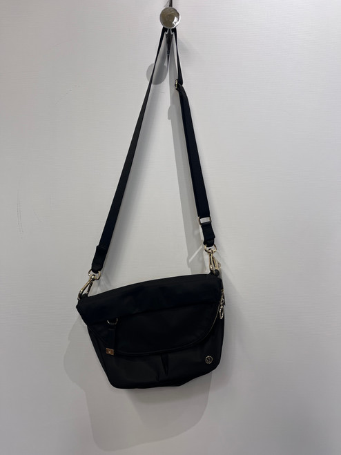 Vist Large View of Product Image Which is Used Lululemon Athletica Small Handbag