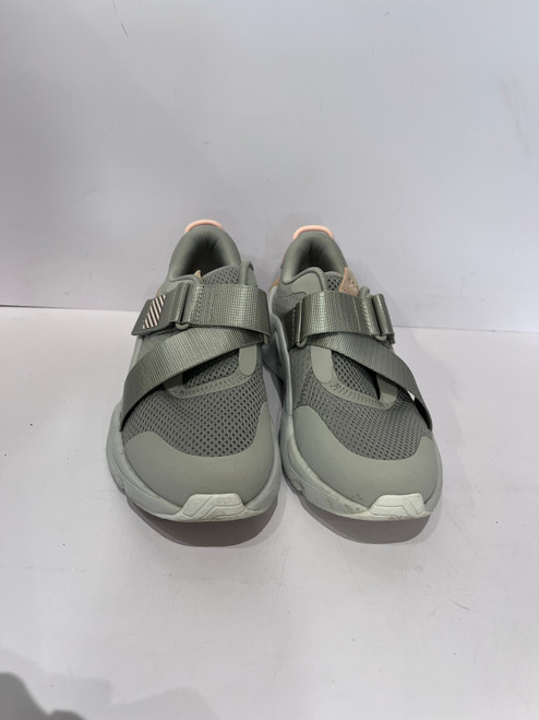 Vist Large View of Product Image Which is Used Sorel Performance Shoes 7