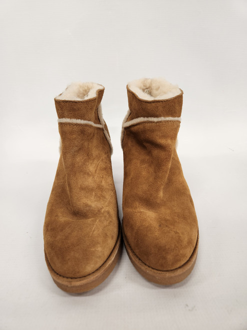 Vist Large View of Product Image Which is Used Ugg Australia Ankle Boots 10