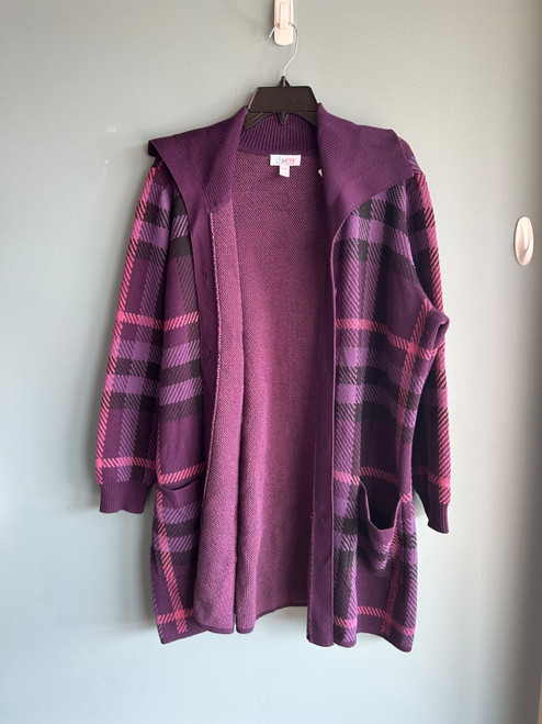 Vist Large View of Product Image Which is Used D&Co. Lightweight Cardigan XL-16