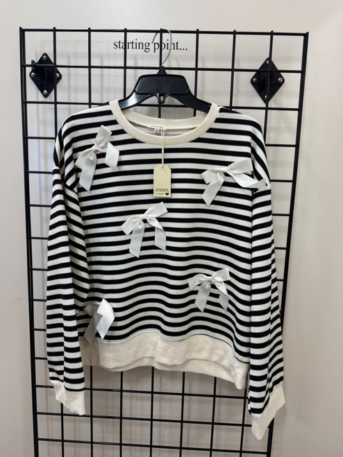 Vist Large View of Product Image Which is Used Jodifl Long Sleeve Top M-8/10
