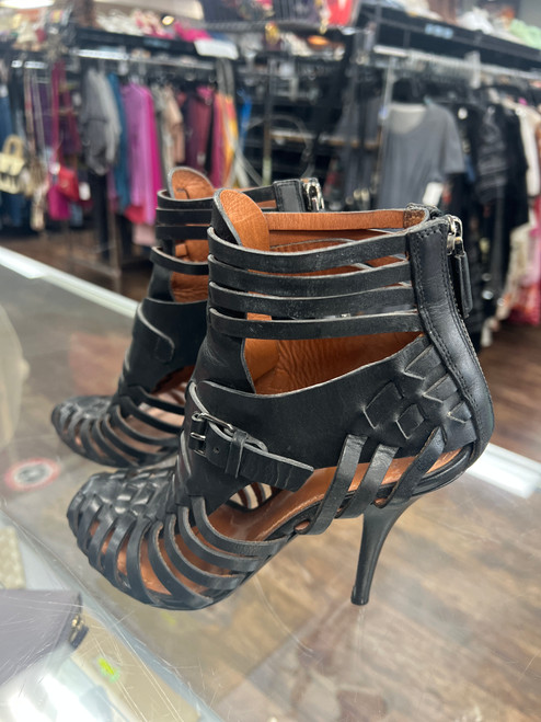 Vist Large View of Product Image Which is Used Givenchy High Heels 7
