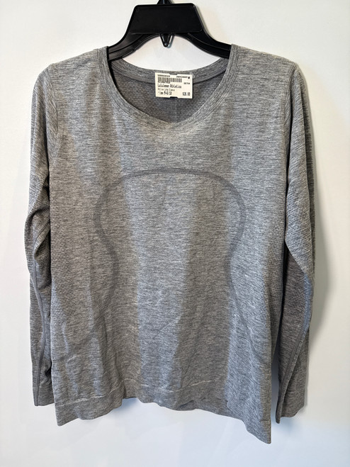 Vist Large View of Product Image Which is Used Lululemon Athletica Active Long Sleeve M-8/10