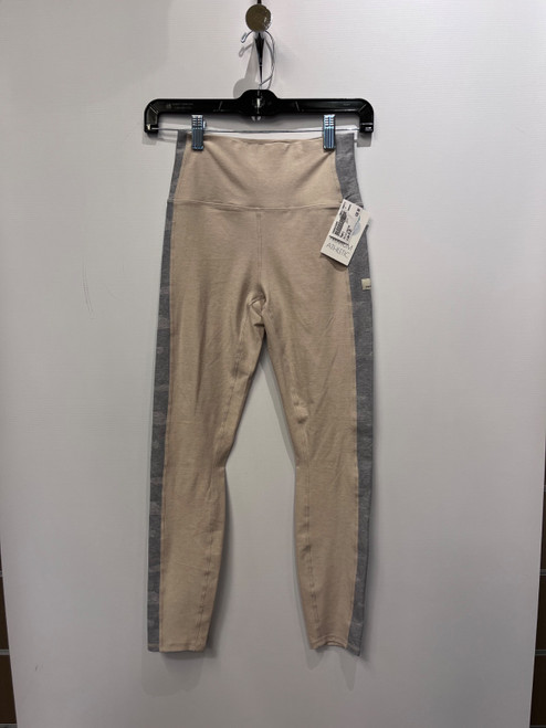 Vist Large View of Product Image Which is Used Vuori Active Leggings 0-25