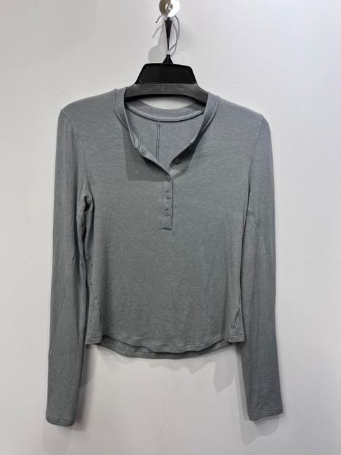 Vist Large View of Product Image Which is Used Lululemon Athletica Active Long Sleeve S-4/6