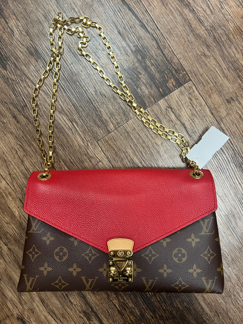 Vist Large View of Product Image Which is Used Louis Vuitton Pallas  Small Leather Handbag