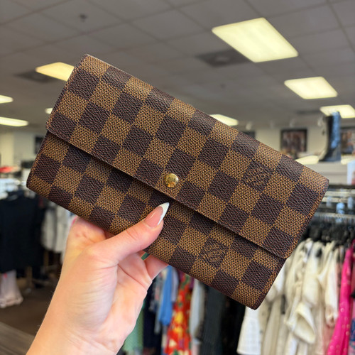 Vist Large View of Product Image Which is Used Louis Vuitton Leather Wallet