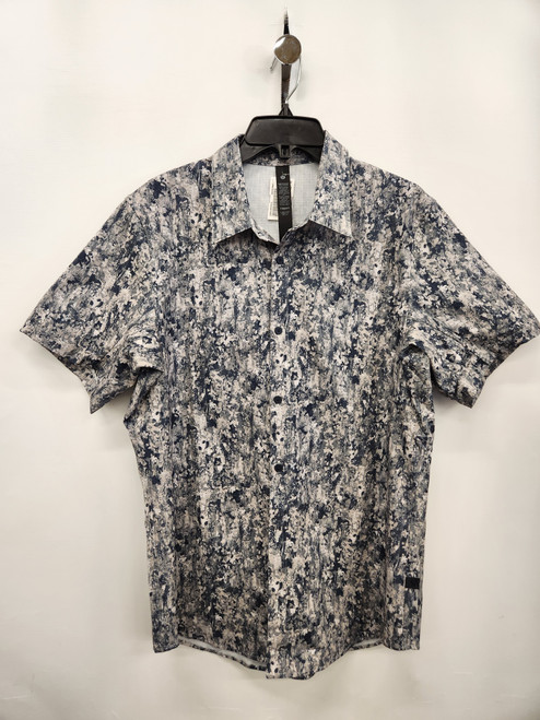 Vist Large View of Product Image Which is Used Lululemon Athletica Mens Short Sleeve Top L/16-16.5