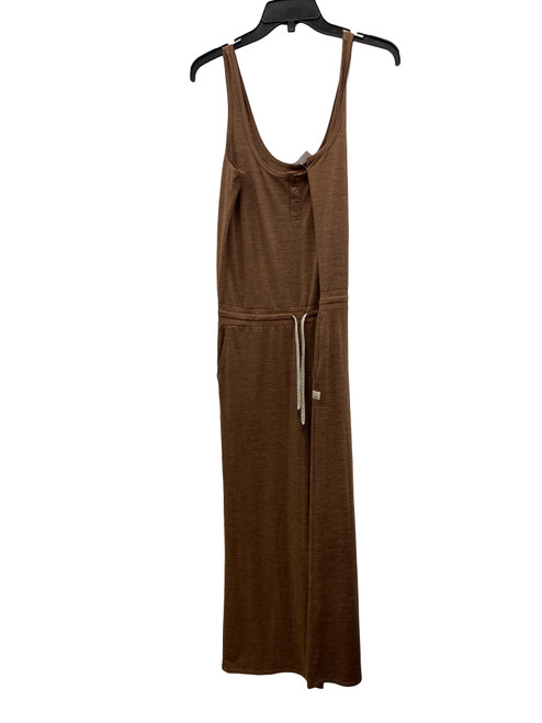 Vist Large View of Product Image Which is Used Vuori Jumpsuit S-4/6