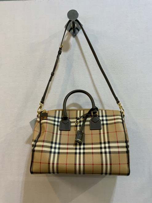 Vist Large View of Product Image Which is Used Burberry Xlarge Leather Handbag