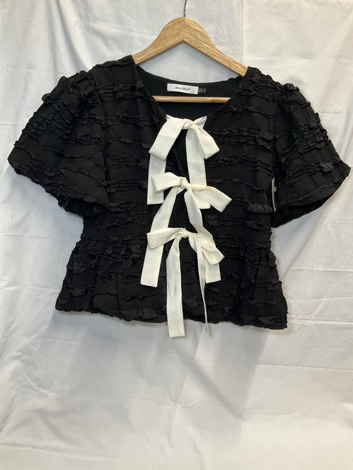 Vist Large View of Product Image Which is Used Unbranded Short Sleeve Top S-4/6
