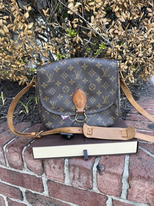 Vist Large View of Product Image Which is Used Louis Vuitton Handbag