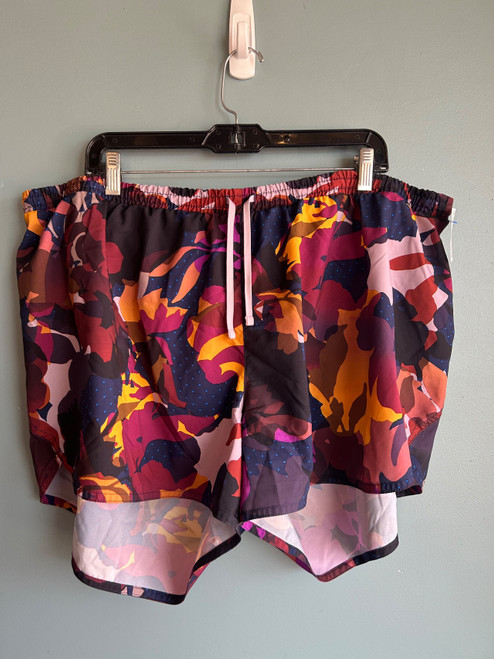Vist Large View of Product Image Which is Used Old Navy Active Shorts 18-34