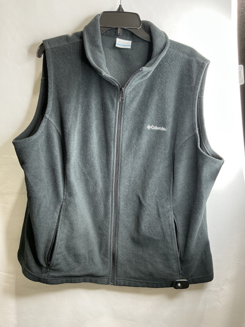 Vist Large View of Product Image Which is Used Columbia Men's Lightweight Vest XXXL