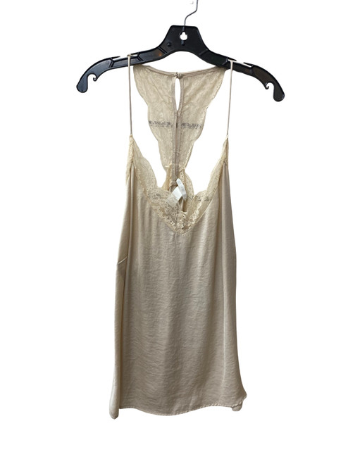 Vist Large View of Product Image Which is Used H & M Sleeveless Top XXL-20