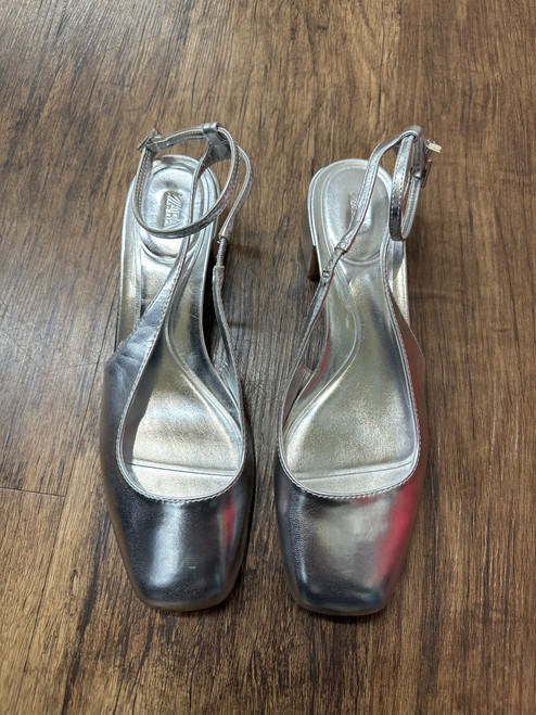 Vist Large View of Product Image Which is Used Zara Low Heels 8.5