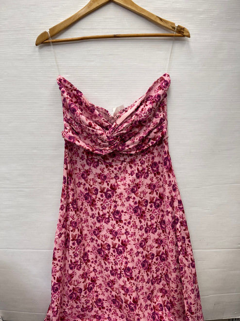 Vist Large View of Product Image Which is Used Unbranded Long Dress F XL-16