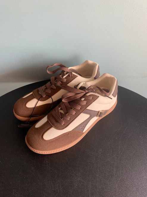 Vist Large View of Product Image Which is Used Unbranded Casual Shoes 9