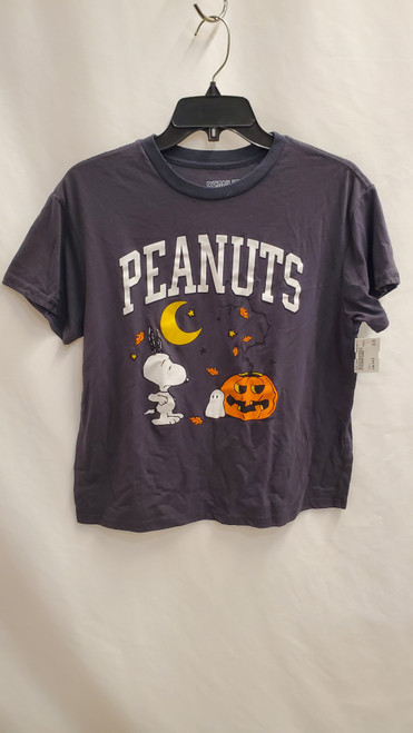 Vist Large View of Product Image Which is Used Unbranded T-Shirt S-4/6