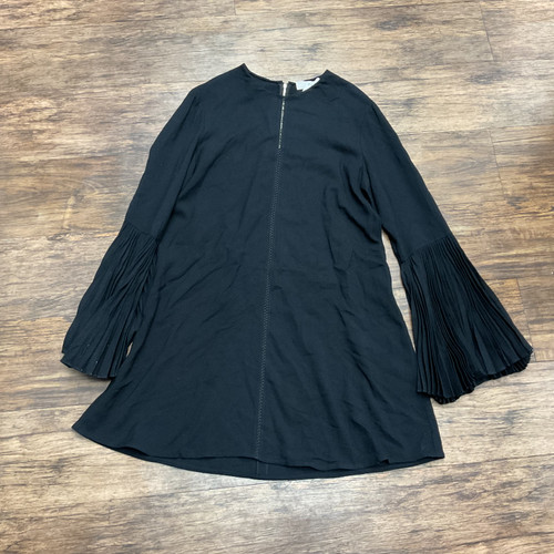 Vist Large View of Product Image Which is Used kaelen Short Dress B M-8/10