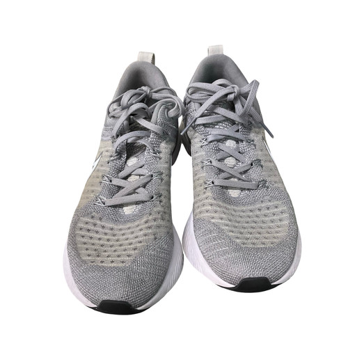 Vist Large View of Product Image Which is Used Nike Performance Shoes 7.5