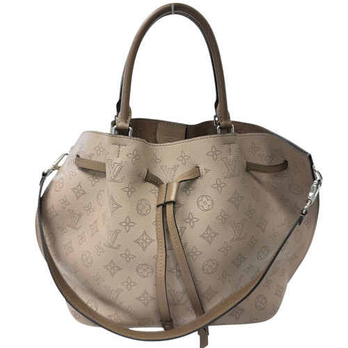 Vist Large View of Product Image Which is Used Louis Vuitton Mahina Leather Girolata