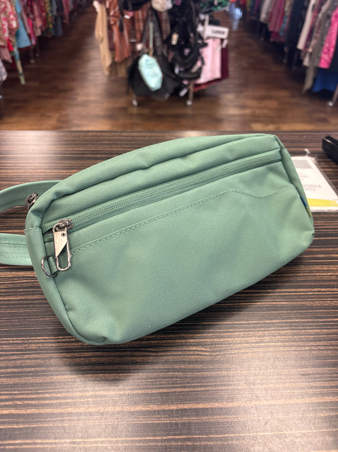 Vist Large View of Product Image Which is Used Unbranded Small Handbag