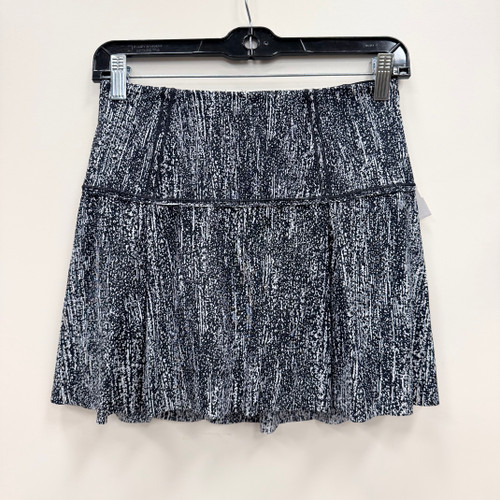 Vist Large View of Product Image Which is Used Lululemon Athletica Active Skirt 4-27