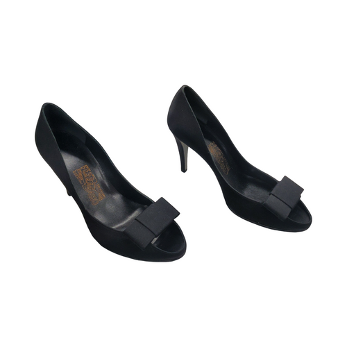 Vist Large View of Product Image Which is Used Salvatore Ferragamo High Heels 7.5