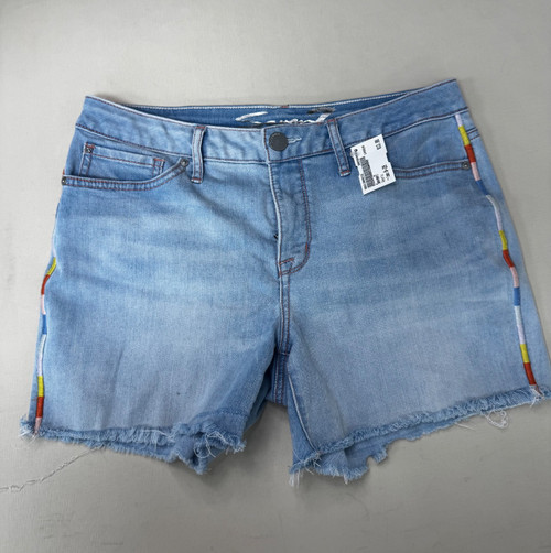 Vist Large View of Product Image Which is Used Seven7 Shorts 8-29