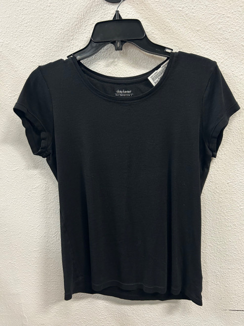 Vist Large View of Product Image Which is Used Daisy Fuentes Short Sleeve Top L-12/14