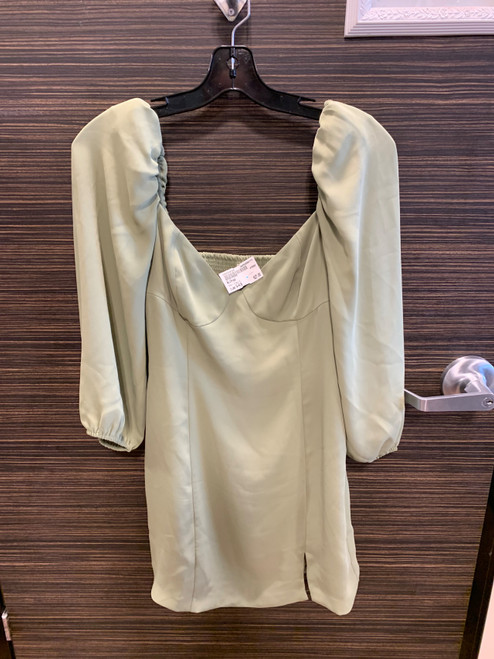 Vist Large View of Product Image Which is Used Wilfred Short Dress B S-4/6