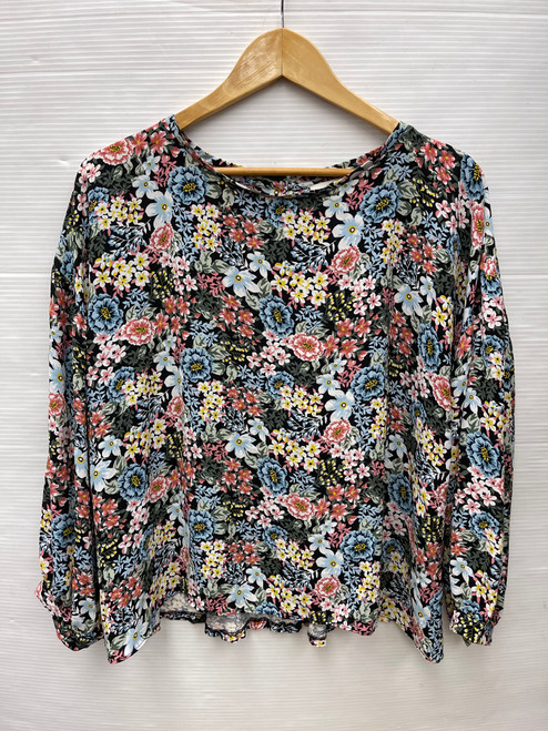 Vist Large View of Product Image Which is Used Loft Long Sleeve Top XL-16