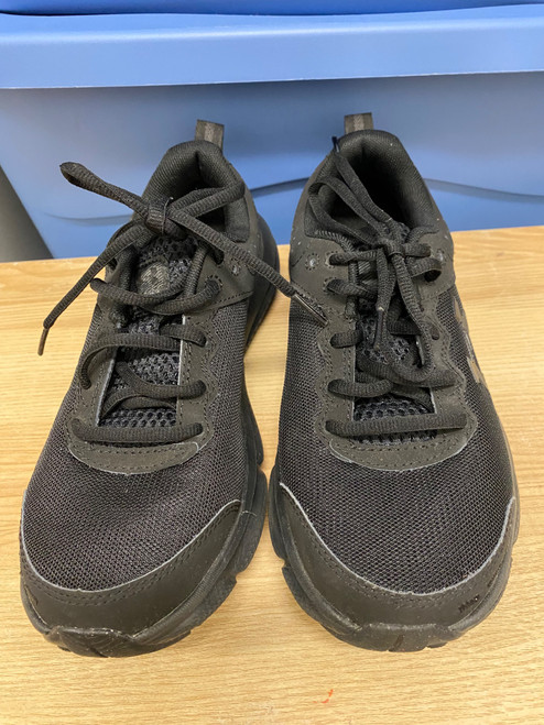 Vist Large View of Product Image Which is Used Under Armour Performance Shoes 6.5