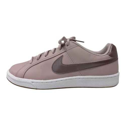 Vist Large View of Product Image Which is Used Nike Performance Shoes 8
