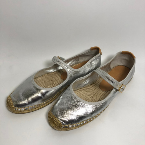 Vist Large View of Product Image Which is Used Tory Burch Flats 10