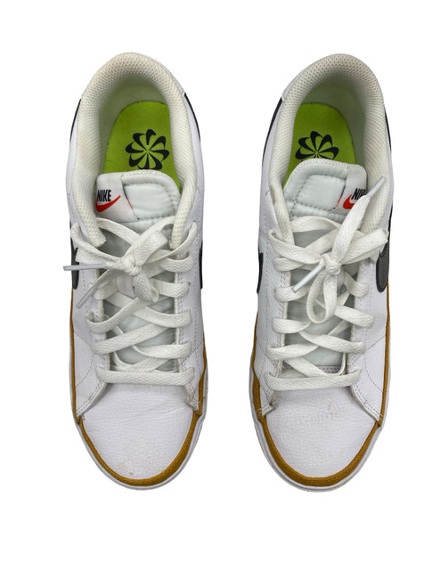 Vist Large View of Product Image Which is Used Nike Casual Shoes 9