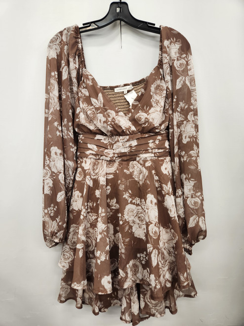 Vist Large View of Product Image Which is Used Altar'd State Romper XL-16