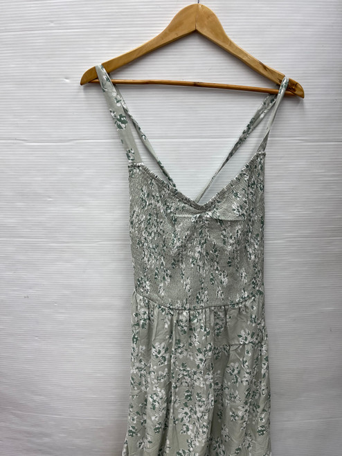 Vist Large View of Product Image Which is Used Unbranded Long Dress F 2X-20