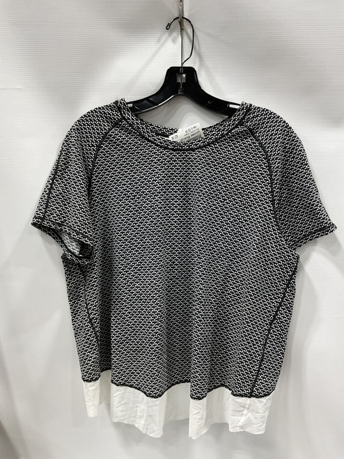 Vist Large View of Product Image Which is Used Lululemon Athletica Active Short Sleeve L-12/14